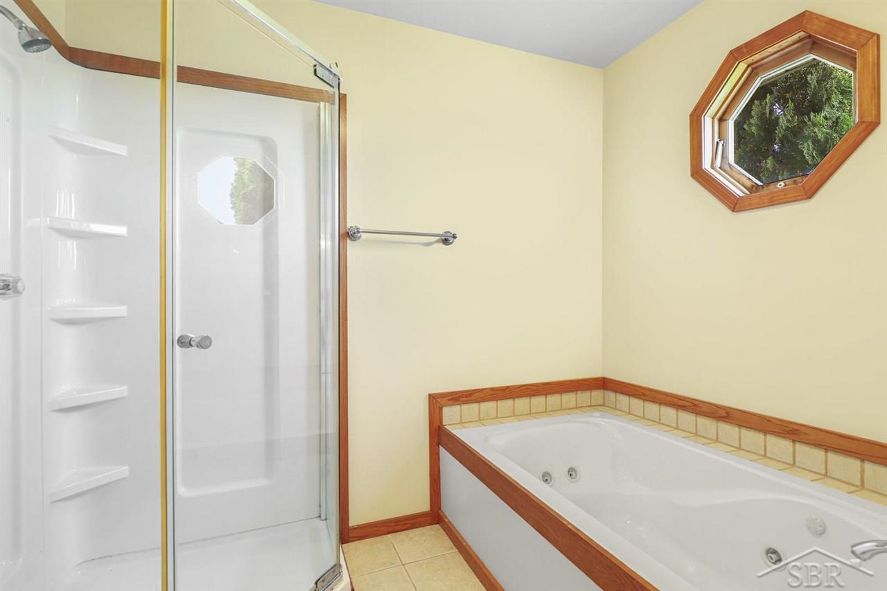 1163 Amelith Road Bay City, MI 48706 - Photo 27 of 57 50052544-26.JPG