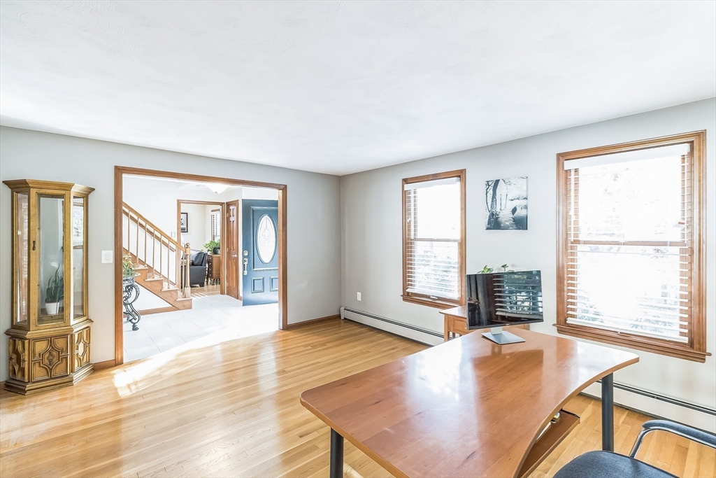 10 Daniels Road Mendon, MA 01756 - Photo 12 of 34 Gallery Image 12