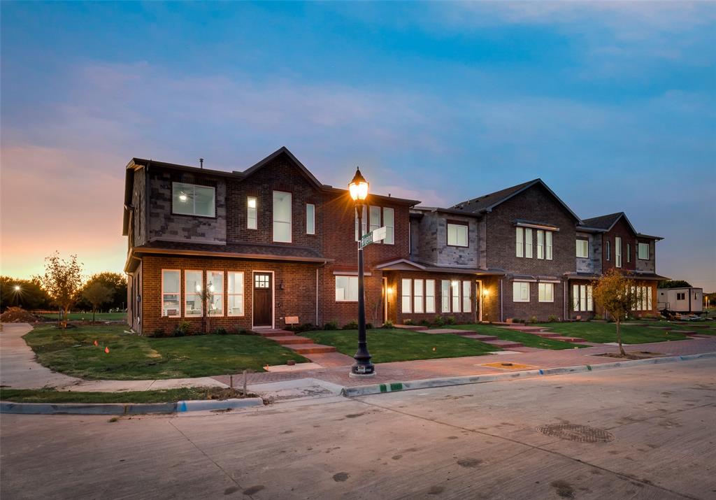5827 Rivendell Drive Frisco, TX 75035 - Photo 2 of 31