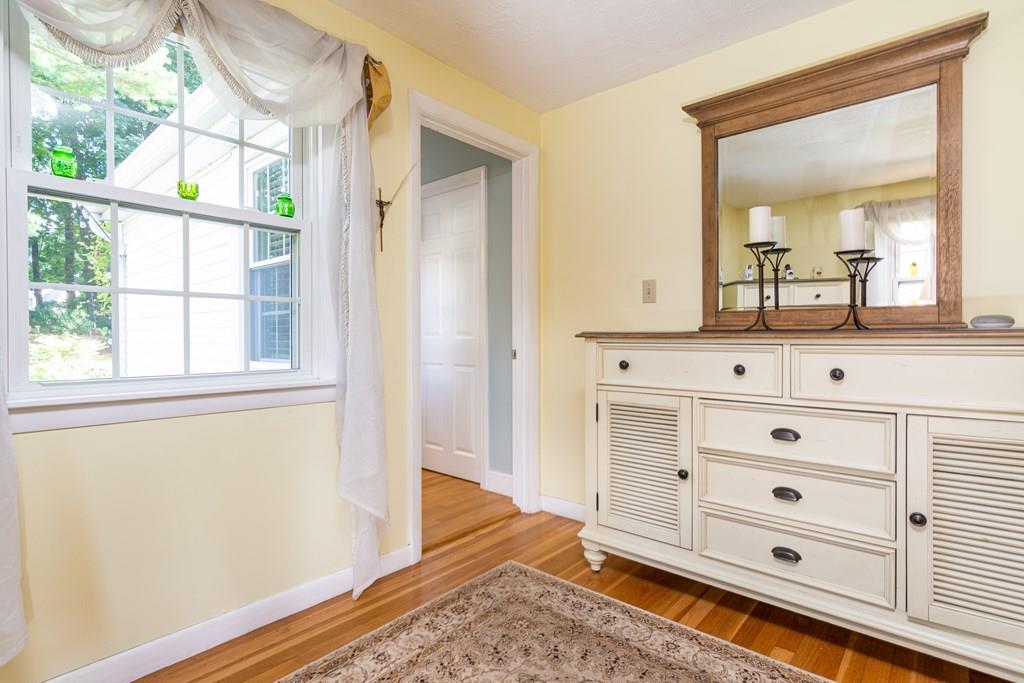 92 Norfolk Road Braintree, MA 02184 - Photo 13 of 33 Gallery Image 13