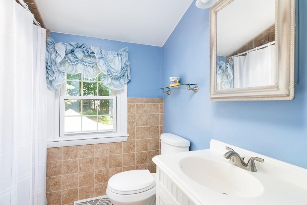 92 Norfolk Road Braintree, MA 02184 - Photo 18 of 33 Gallery Image 18