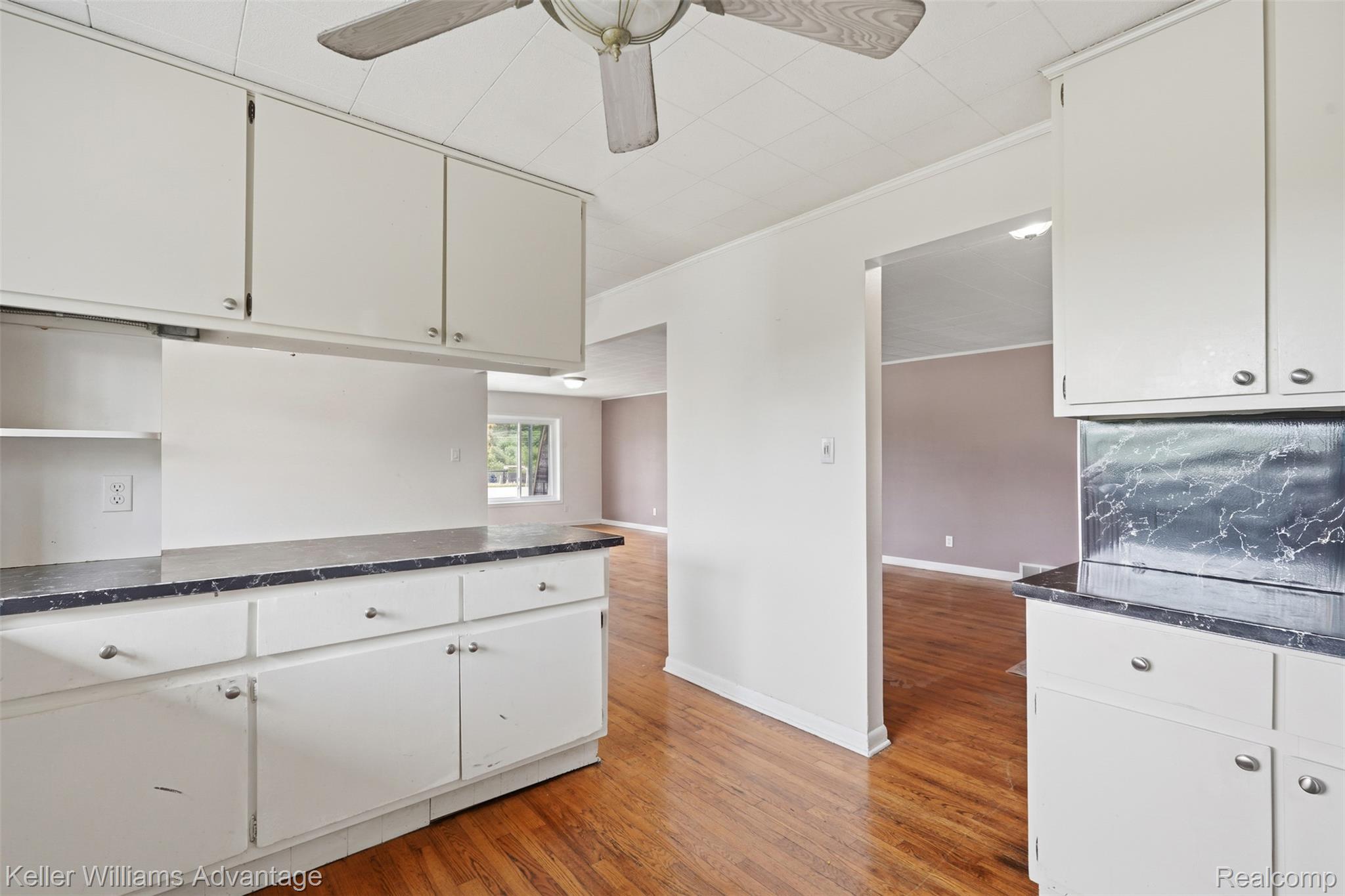 23589 Van Born Road Taylor, MI 48180 - Photo 51 of 77 23589 van born rd-61.jpg