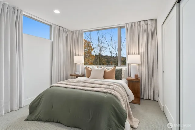 $685,000 | 3205 B 37th Place South, Seattle, WA 98144