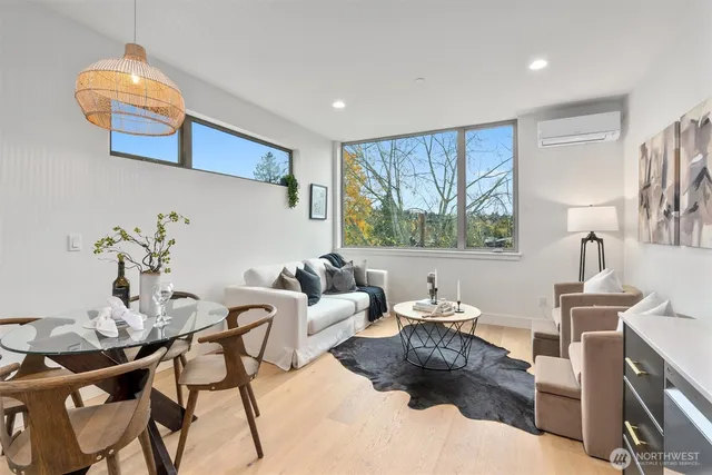 $685,000 | 3205 B 37th Place South, Seattle, WA 98144