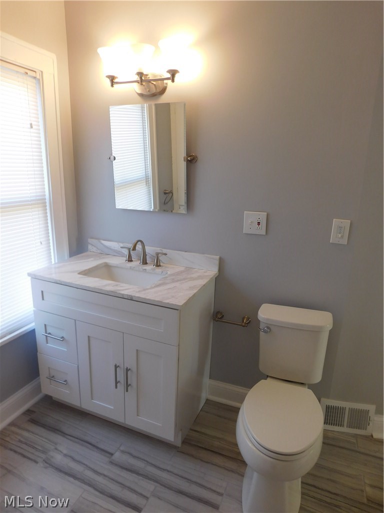 1364 Sunset Road Cleveland, OH 44124 - Photo 15 of 20