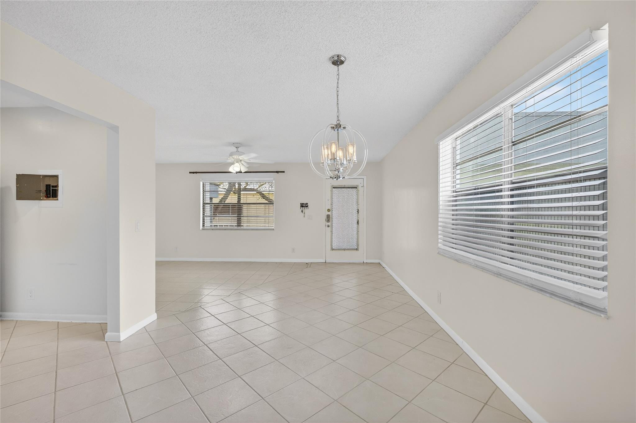 608 Normandy Lane, Unit M Delray Beach, FL 33484 - Photo 1 of 19 Photo 7