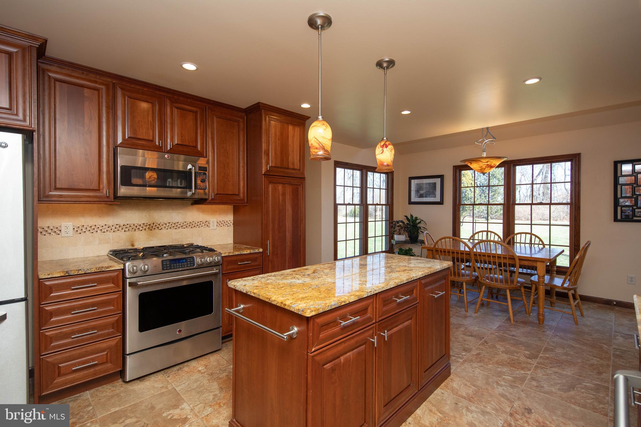 161 Ridgeview Drive Pottstown, PA 19465 - Photo 20 of 62 Kitchen