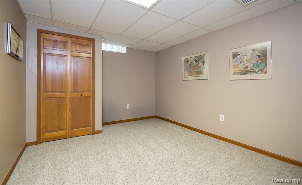 2361 Oak Ridge Drive Troy, MI 48098 - Photo 61 of 68 Gallery Image 61