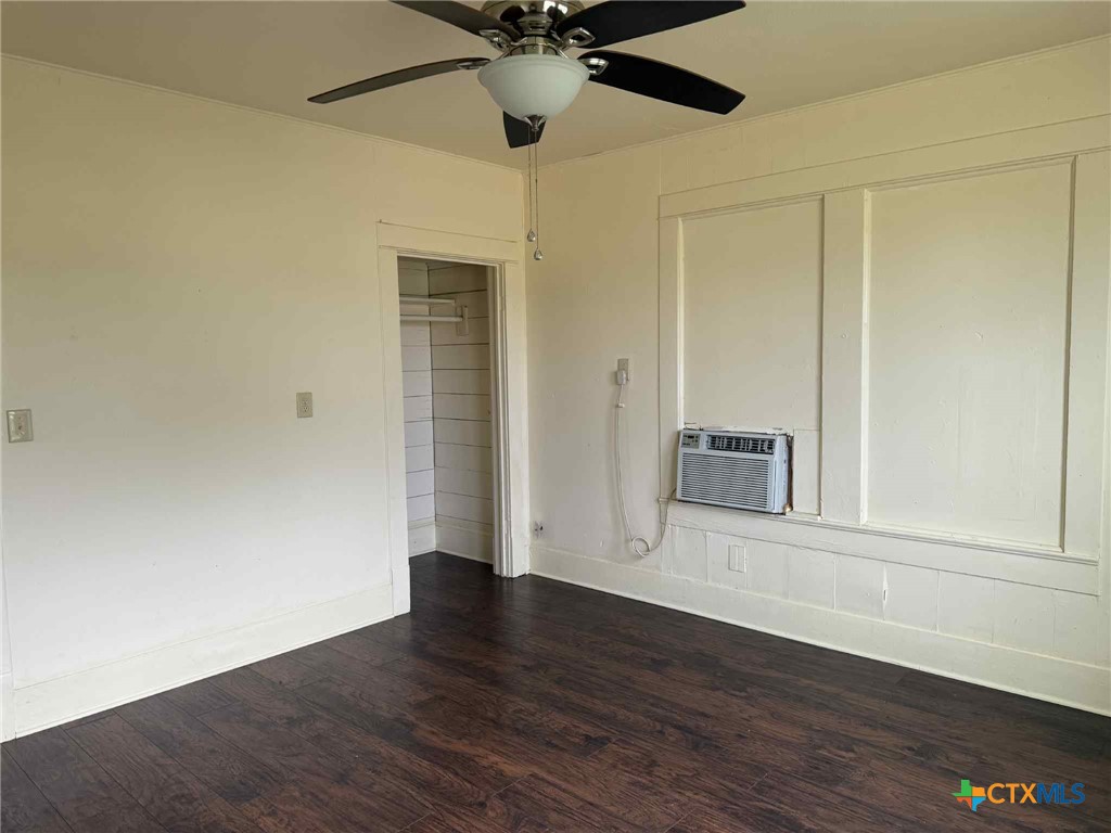 3003 Morgan Drive Victoria, TX 77901 - Photo 3 of 10 wooden floor in an empty room