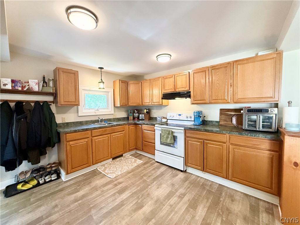 4044 Cedarvale Road Onondaga, NY 13215 - Photo 17 of 41