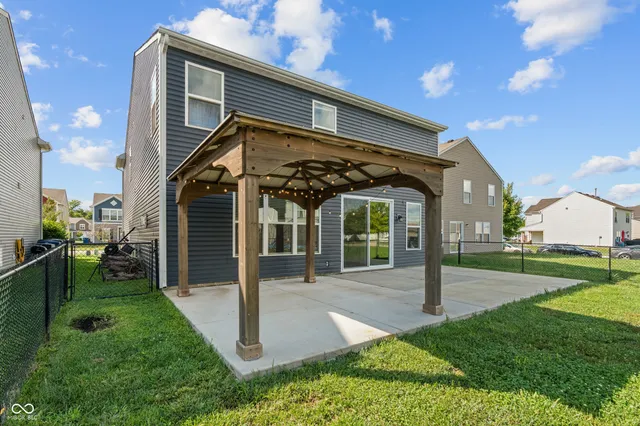 $299,900 | 1006 Belvedere Drive, Shelbyville, IN 46176