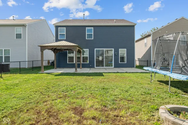 $299,900 | 1006 Belvedere Drive, Shelbyville, IN 46176