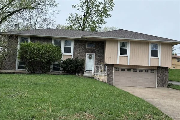 $275,000 | 18307 Hanthorne Drive, Independence, MO 64057