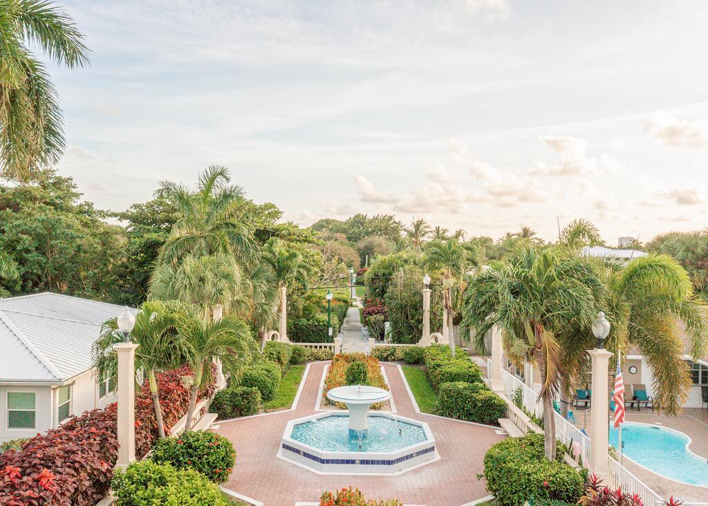 231 Bamboo Road, Unit 1 Palm Beach Shores, FL 33404 - Photo 22 of 27 Walking Path