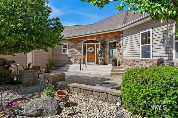 $915,000 | 536 Mahard Drive, Twin Falls, ID 83301
