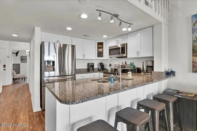 $2,250 | 918 North New River Drive, Unit 738, Surf City, NC 28445