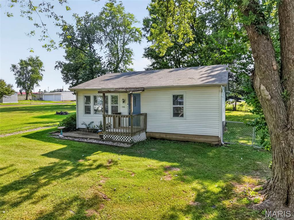 546 Chestnut Street Hawk Point, MO 63349 - Photo 43 of 57 Gallery Image 43