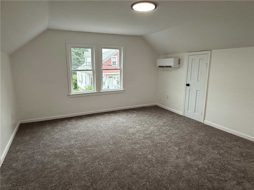 17 Middleton Street Providence, RI 02909 - Photo 16 of 21