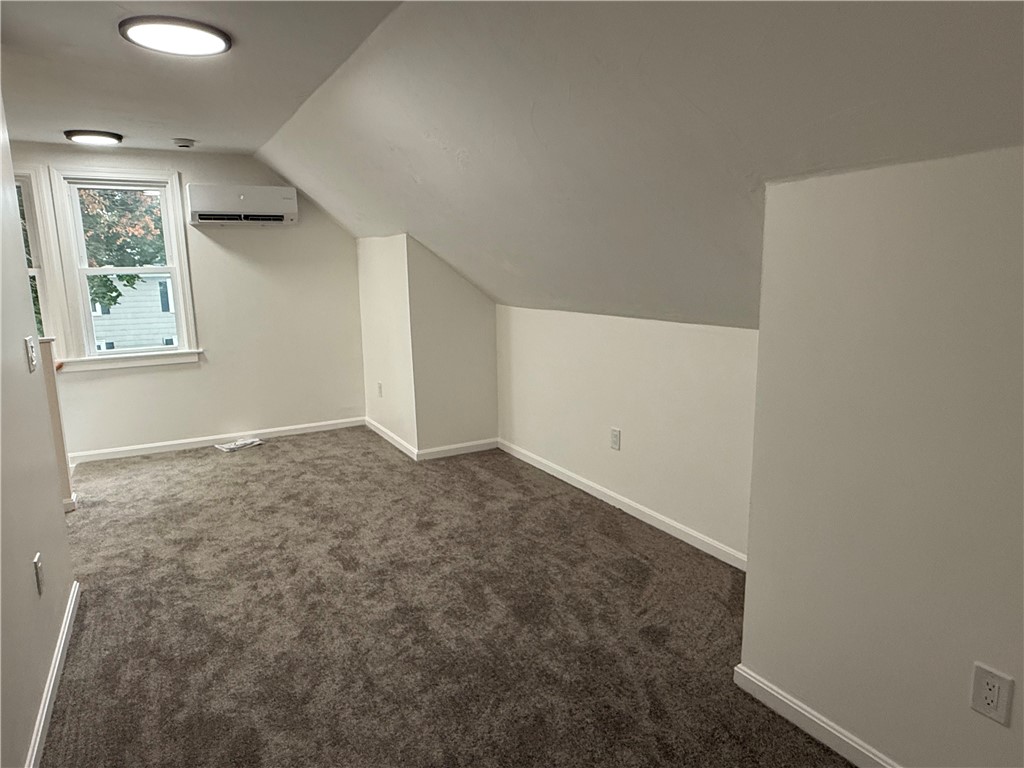 17 Middleton Street Providence, RI 02909 - Photo 19 of 21