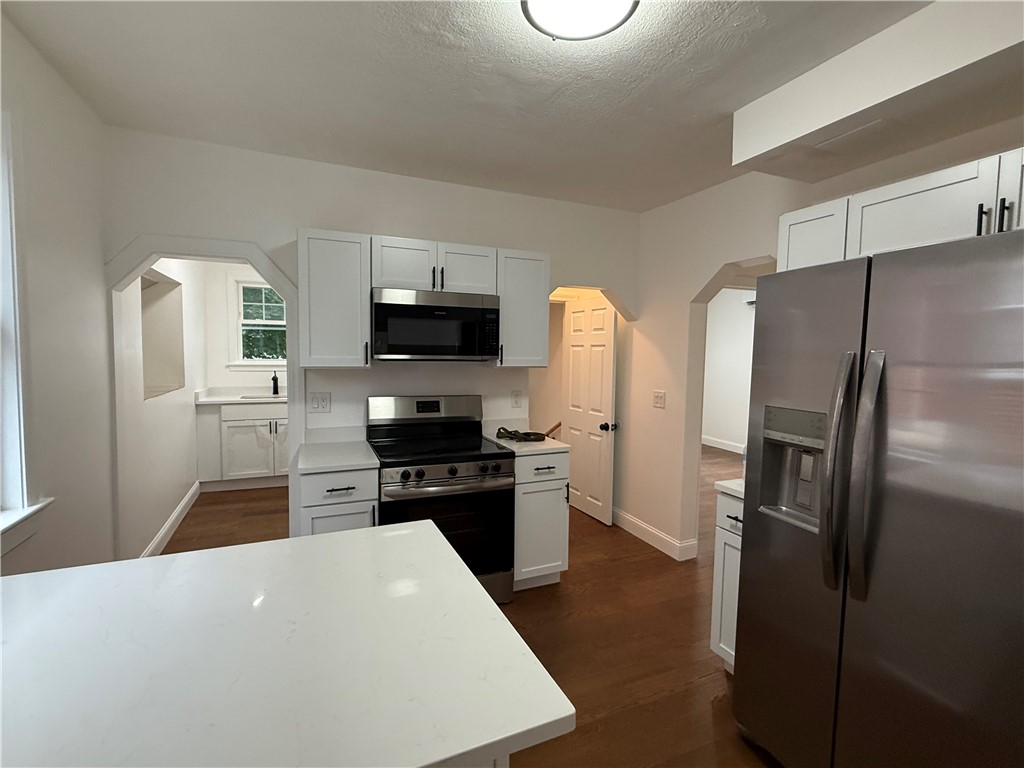 17 Middleton Street Providence, RI 02909 - Photo 6 of 21