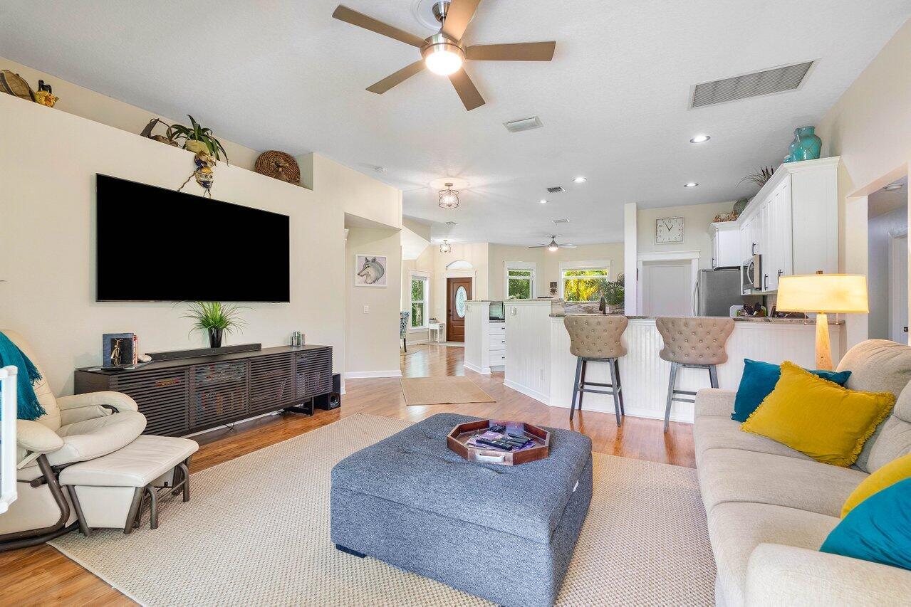 9764 154th Road North Jupiter, FL 33478 - Photo 16 of 37 018-9764154thRoadNorth-Jupiter-FL-33478-