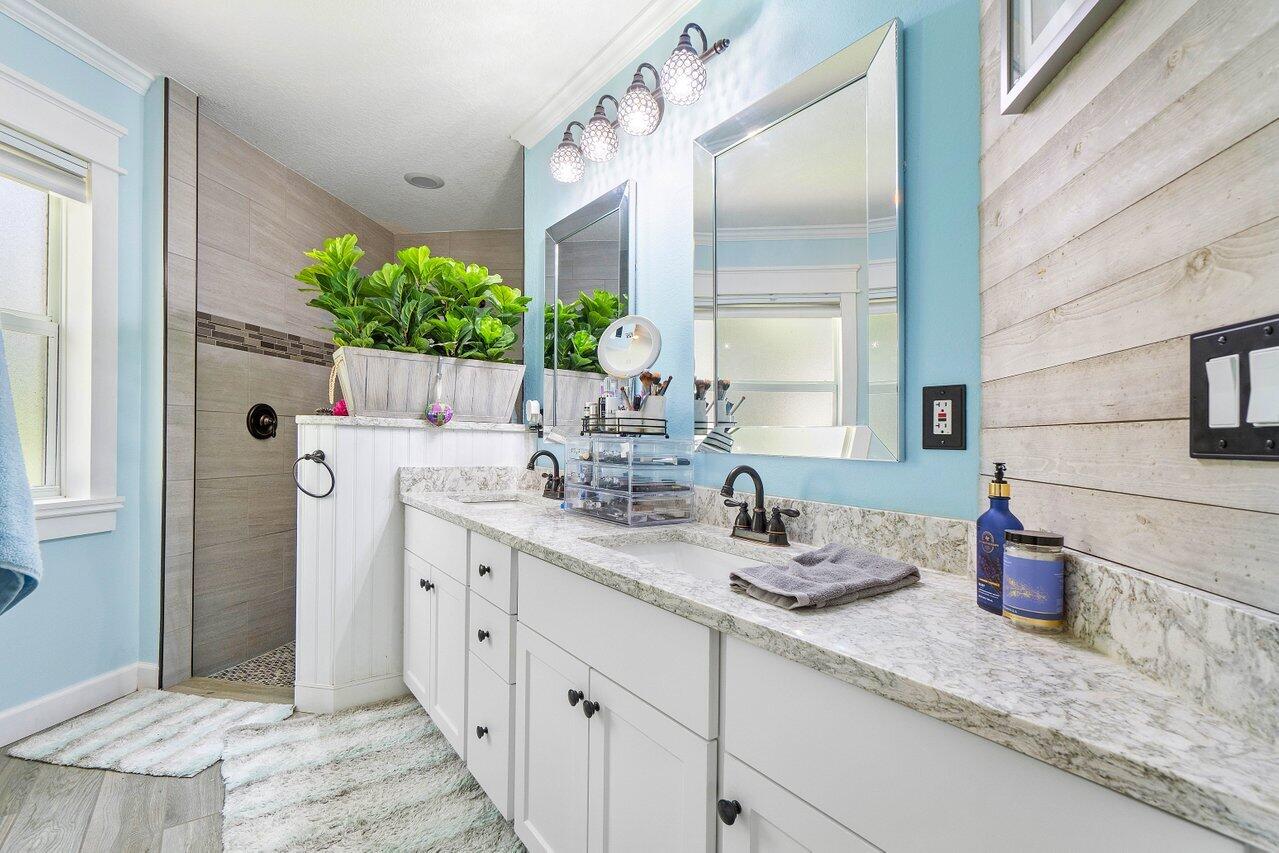 9764 154th Road North Jupiter, FL 33478 - Photo 21 of 37 026-9764154thRoadNorth-Jupiter-FL-33478-