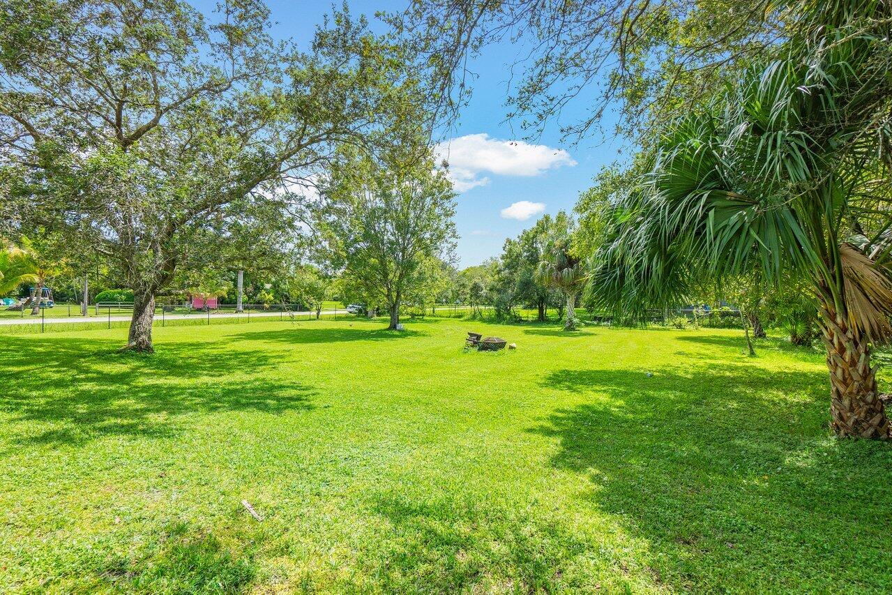 9764 154th Road North Jupiter, FL 33478 - Photo 31 of 37 032-9764154thRoadNorth-Jupiter-FL-33478-