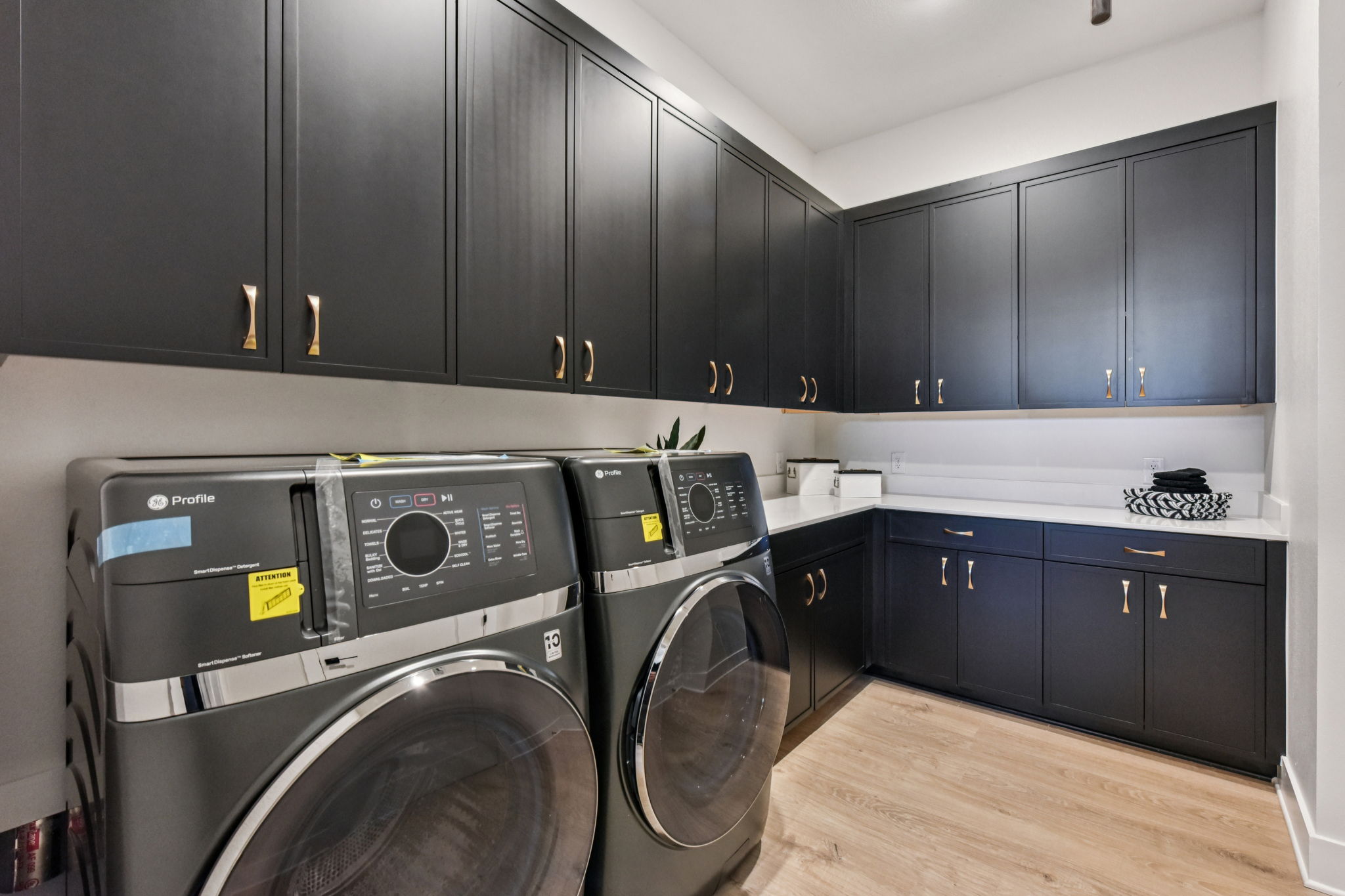 208 Winters Cove Georgetown, TX 78633 - Photo 20 of 37 a utility room with dryer and washer