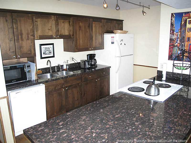 325 Four Oclock Road, Unit 201 Breckenridge, CO 80424 - Photo 4 of 24 Kitchen.