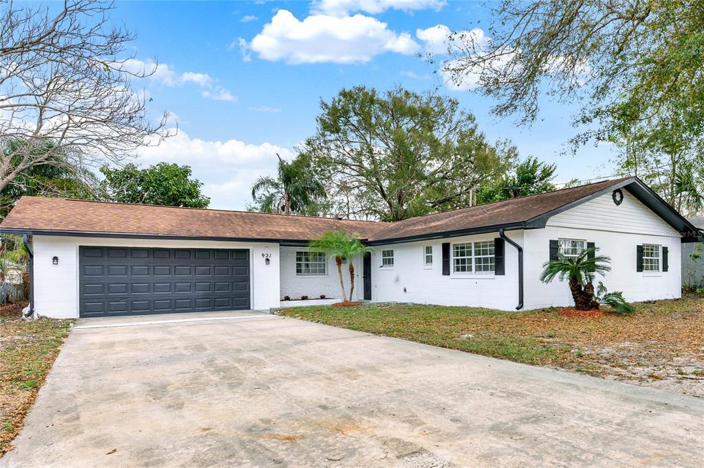 921 West Lake Brantley Road Altamonte Springs, FL 32714 - Photo 1 of 21 Gallery Image 1