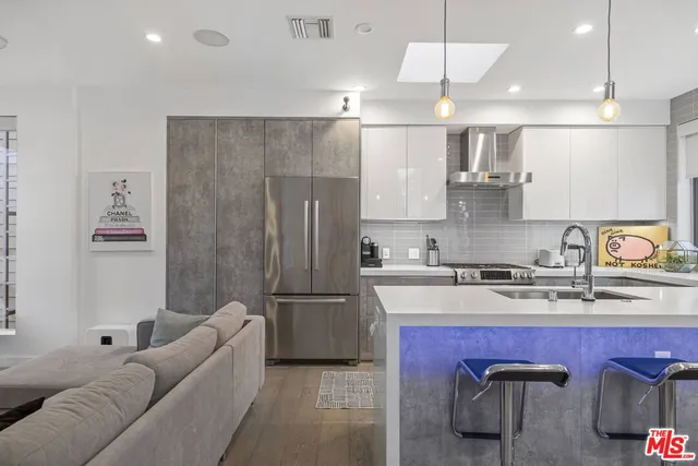 $1,450,000 | 7193 Formosa Fusion Court, Los Angeles, CA 90046