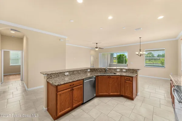 $2,400 | 3720 Alamanda Key Drive, Melbourne, FL 32901