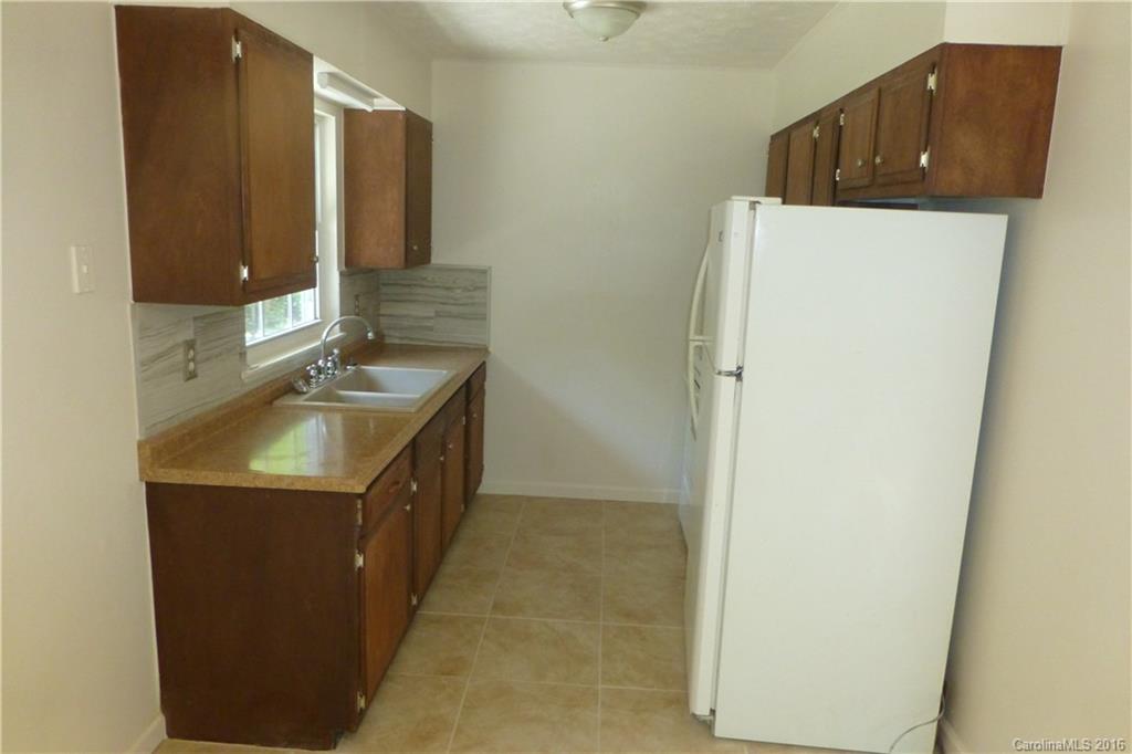 9 Somerset Road, Unit 12 Arden, NC 28704 - Photo 14 of 21 Gallery Image 14