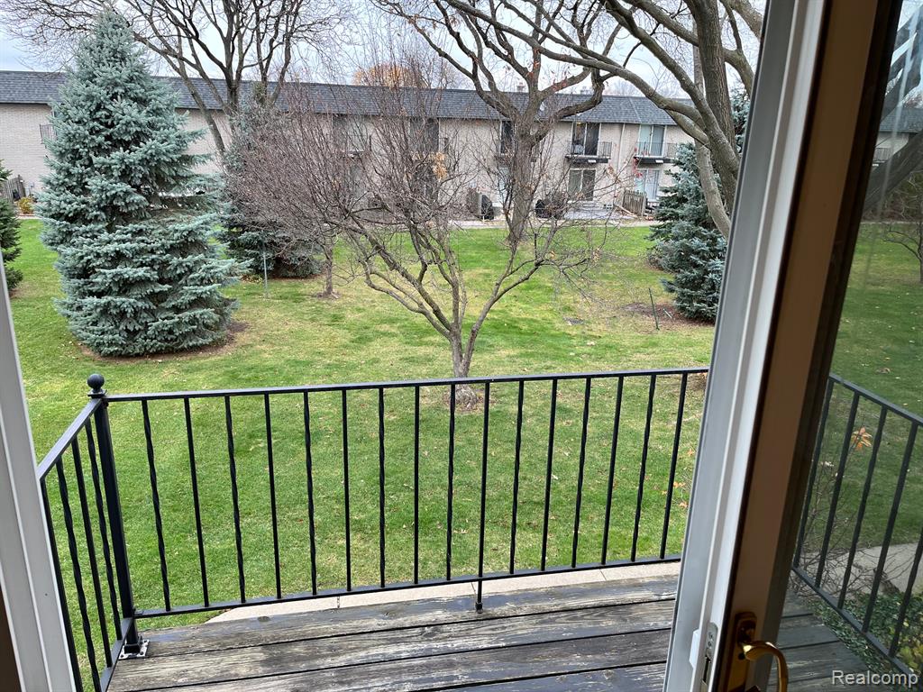 4454 15 Mile Road Sterling Heights, MI 48310 - Photo 2 of 27 Gallery Image 2