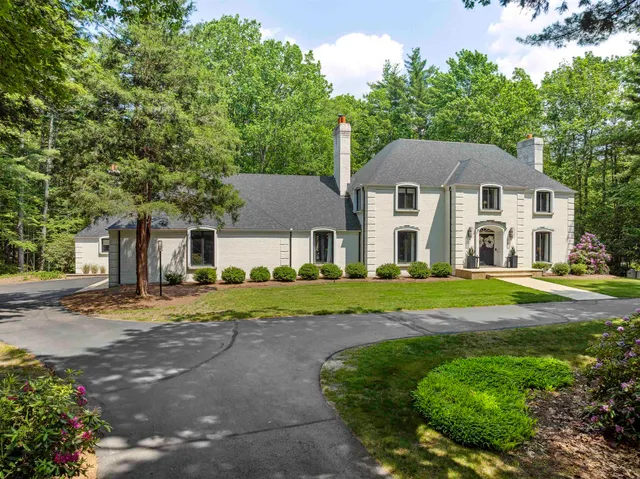 $1,795,000 | 27 Nathan Lord Road, Amherst, NH 03031