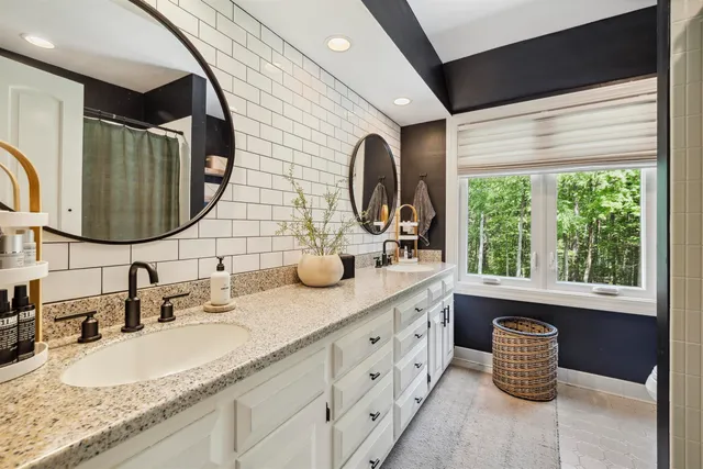 $1,795,000 | 27 Nathan Lord Road, Amherst, NH 03031