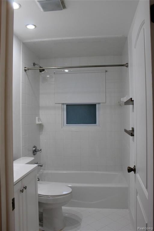 2705 Lahser Road Bloomfield Hills, MI 48304 - Photo 15 of 19