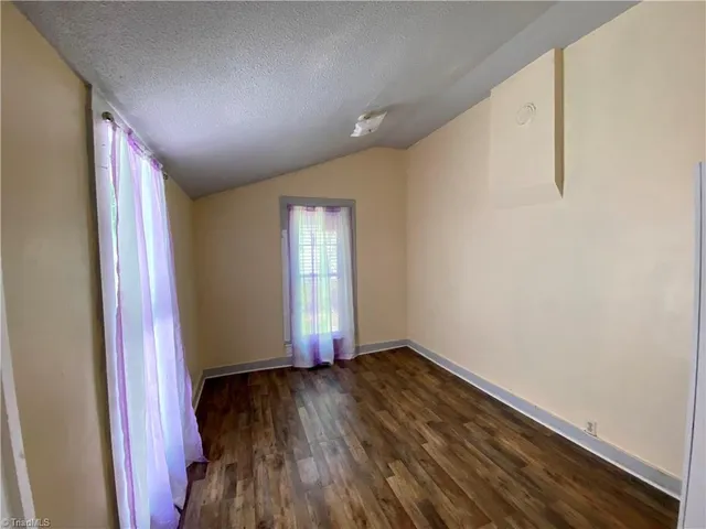 $1,400 | 630 Armfield Street, Statesville, NC 28677