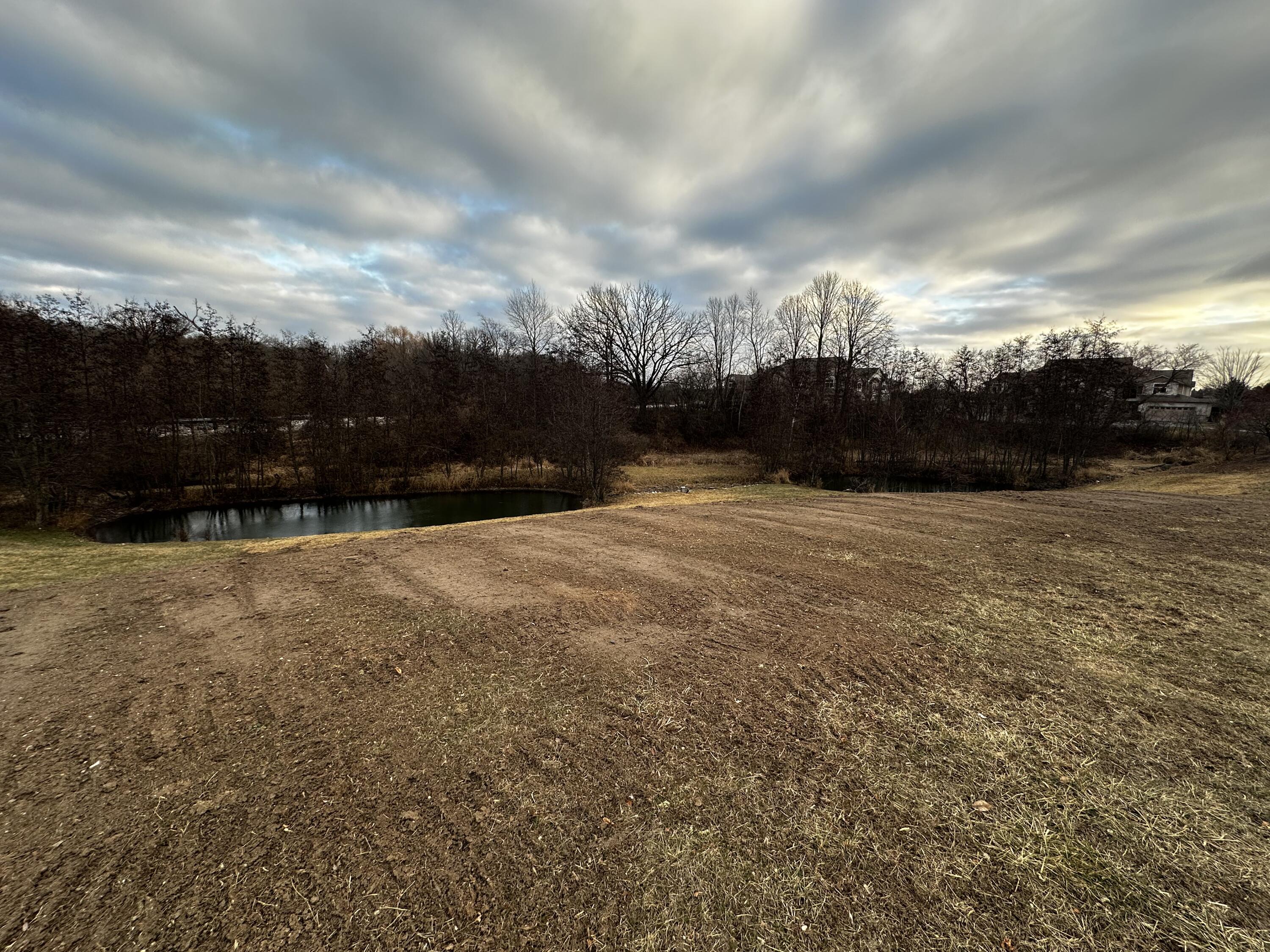 Lt1 Abbey Ridge Lane, Unit BLK2 Manitowoc, WI 54220 - Photo 4 of 12 IMG_0669
