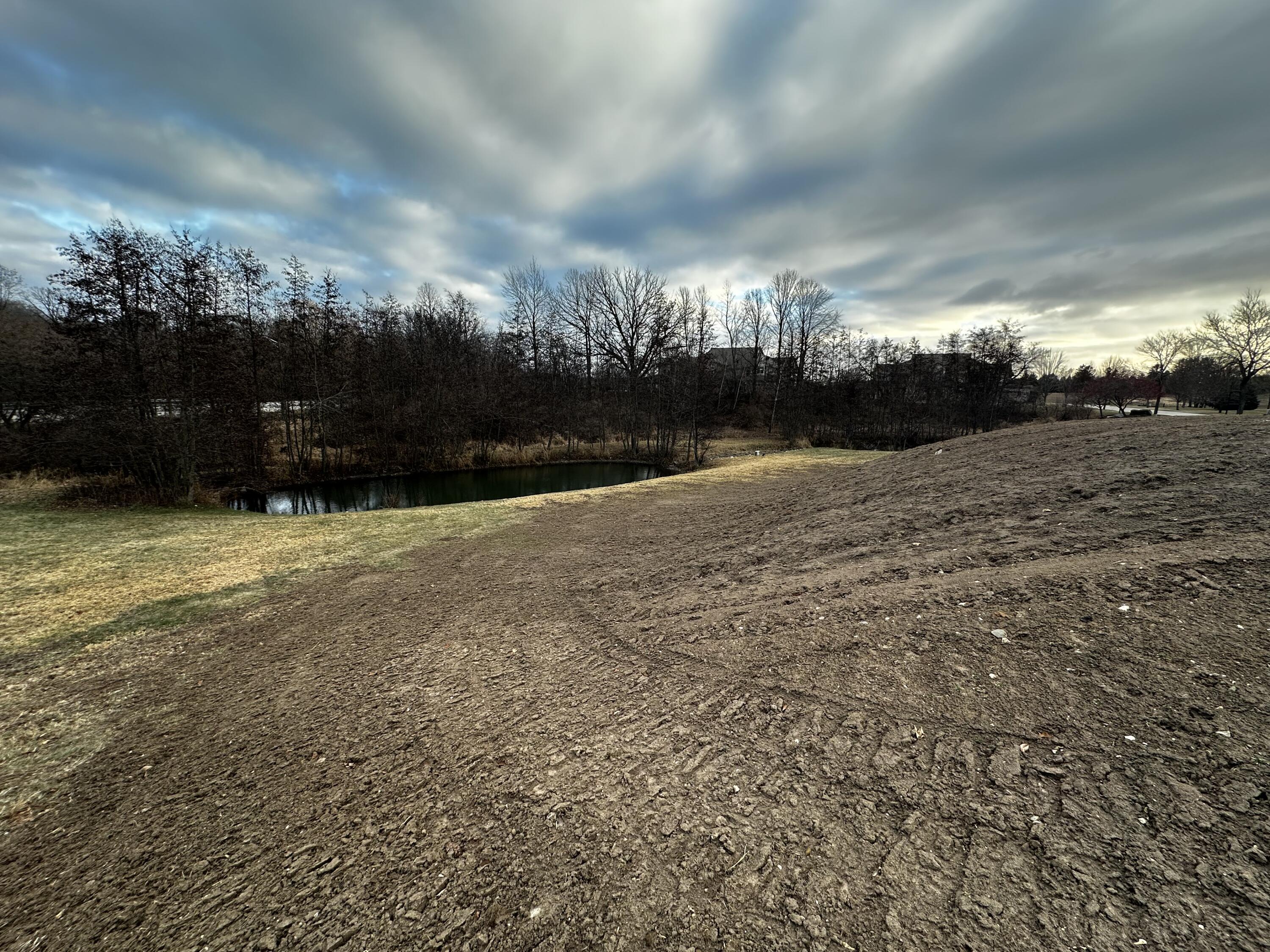 Lt1 Abbey Ridge Lane, Unit BLK2 Manitowoc, WI 54220 - Photo 5 of 12 IMG_0670