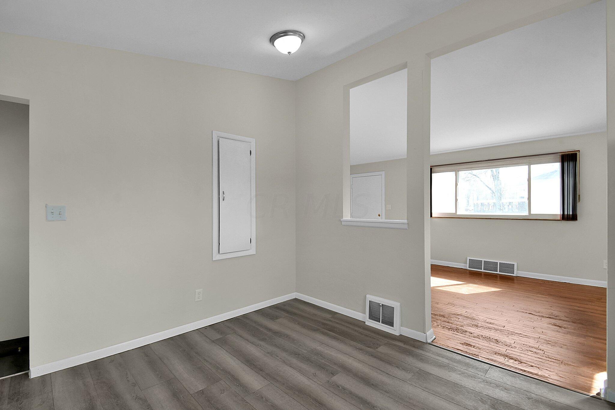 2218 Ridgeway Avenue Columbus, OH 43219 - Photo 12 of 31 11-web-or-mls-2218-ridgeway-ave