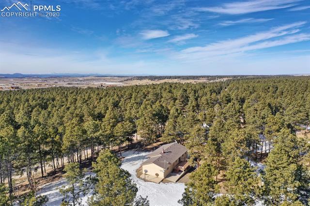 17595 Table Rock Road Colorado Springs, CO 80908 - Photo 5 of 33 Gallery Image 5