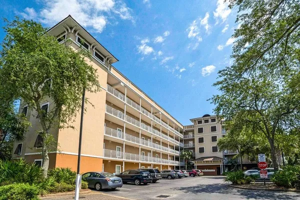 $2,990 | 113 Brooks Street Southeast, Unit 104, Fort Walton Beach, FL 32548
