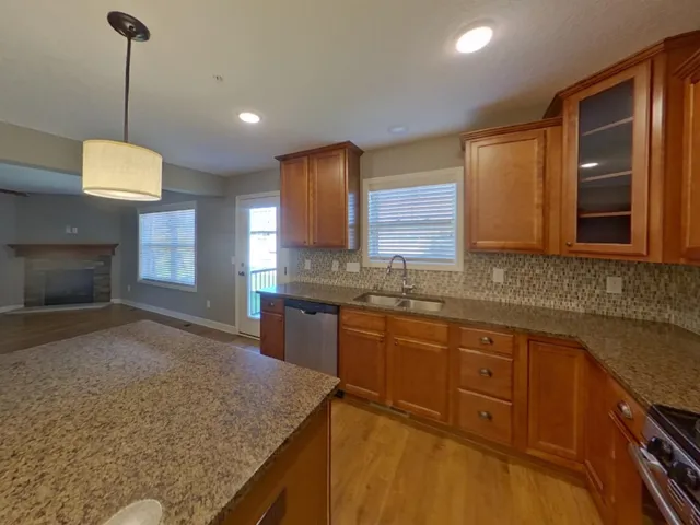 $2,709 | 9779 5th St Lane North, Lake Elmo, MN 55042