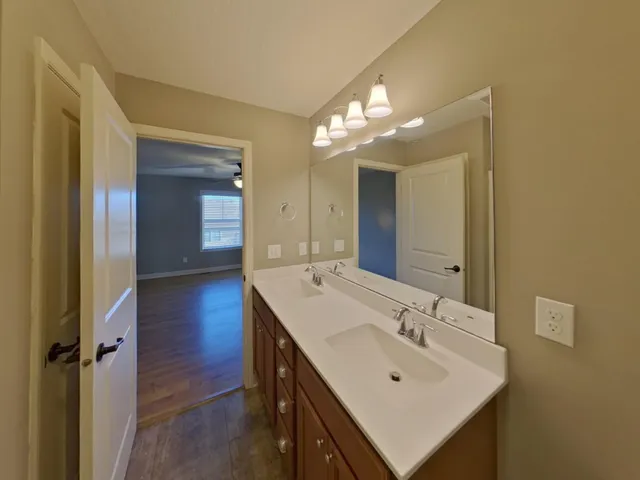 $2,709 | 9779 5th St Lane North, Lake Elmo, MN 55042