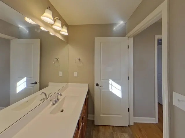 $2,709 | 9779 5th St Lane North, Lake Elmo, MN 55042