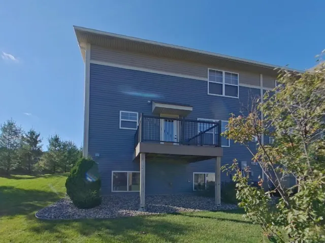 $2,709 | 9779 5th St Lane North, Lake Elmo, MN 55042