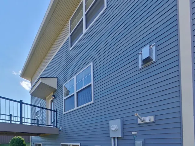 $2,709 | 9779 5th St Lane North, Lake Elmo, MN 55042