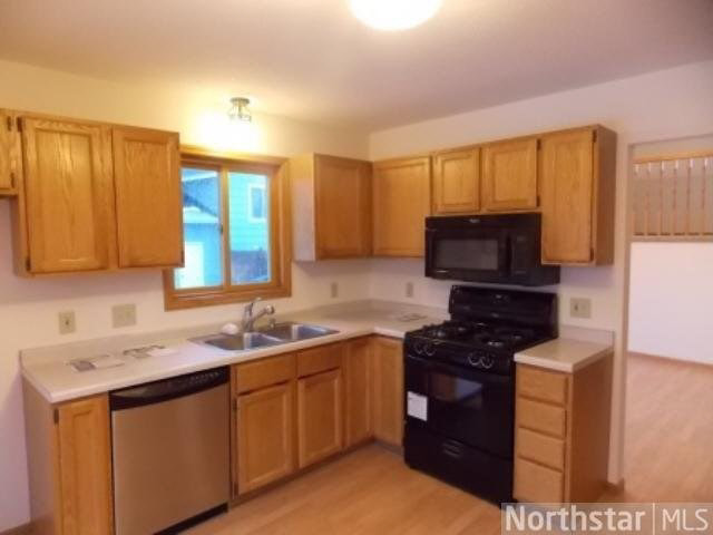 12016 Zea Street Northwest Coon Rapids, MN 55433 - Photo 3 of 15
