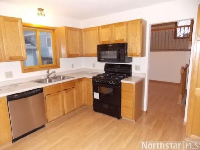 12016 Zea Street Northwest Coon Rapids, MN 55433 - Photo 10 of 15